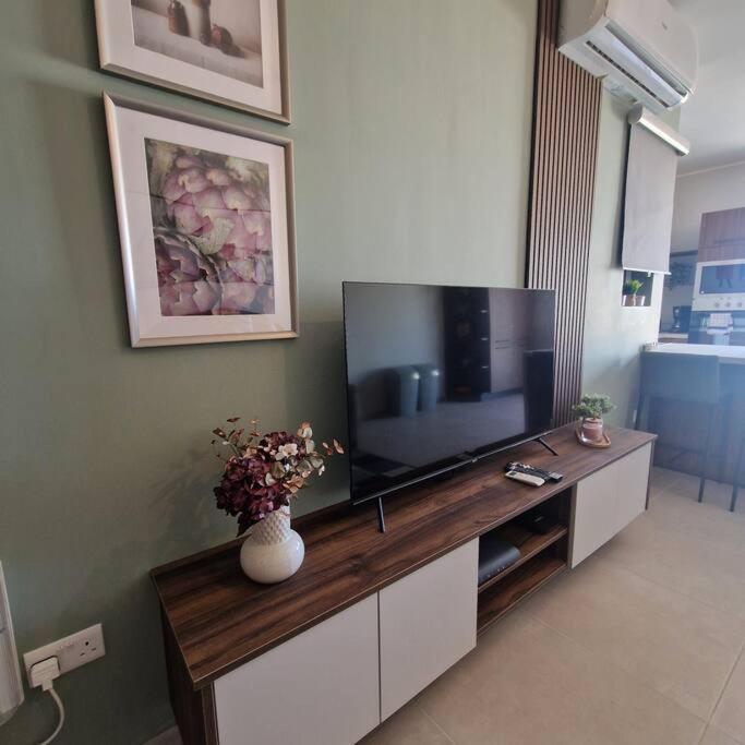Centrally Located, Well Equipped, Stylish Flat. San Pawl il-Baħar Eksteriør bilde