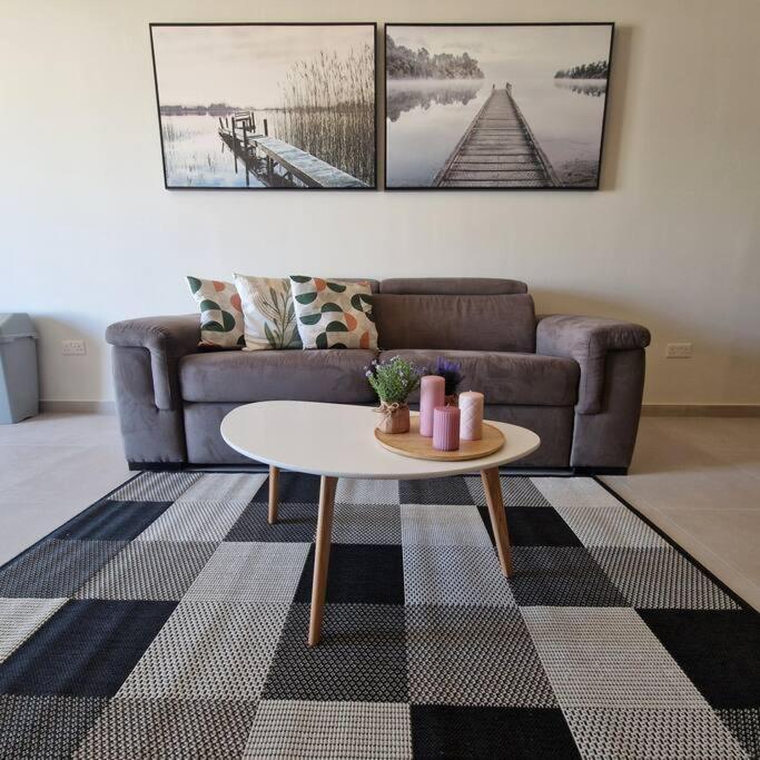 Centrally Located, Well Equipped, Stylish Flat. San Pawl il-Baħar Eksteriør bilde