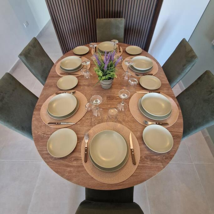 Centrally Located, Well Equipped, Stylish Flat. San Pawl il-Baħar Eksteriør bilde