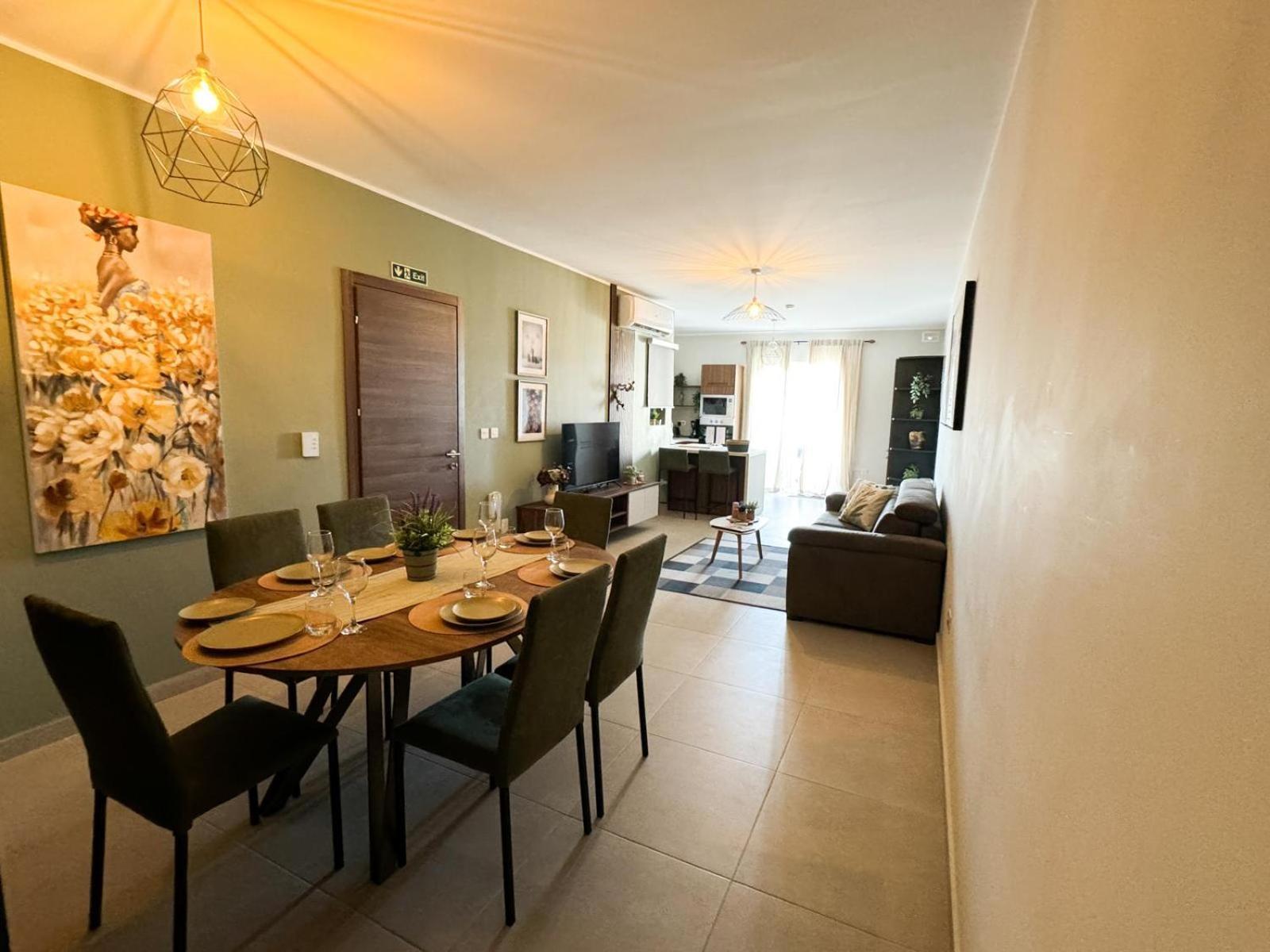 Centrally Located, Well Equipped, Stylish Flat. San Pawl il-Baħar Eksteriør bilde